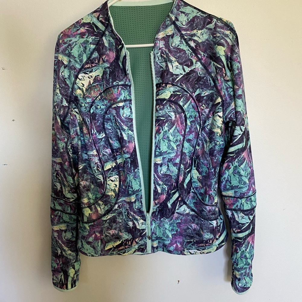 Lululemon Lightweight Jacket. Perfect Condition. - image 2